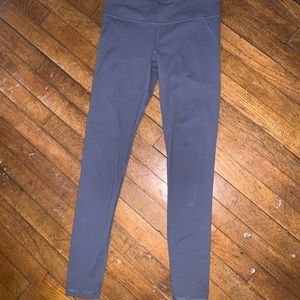 UNDER ARMOUR grey leggings